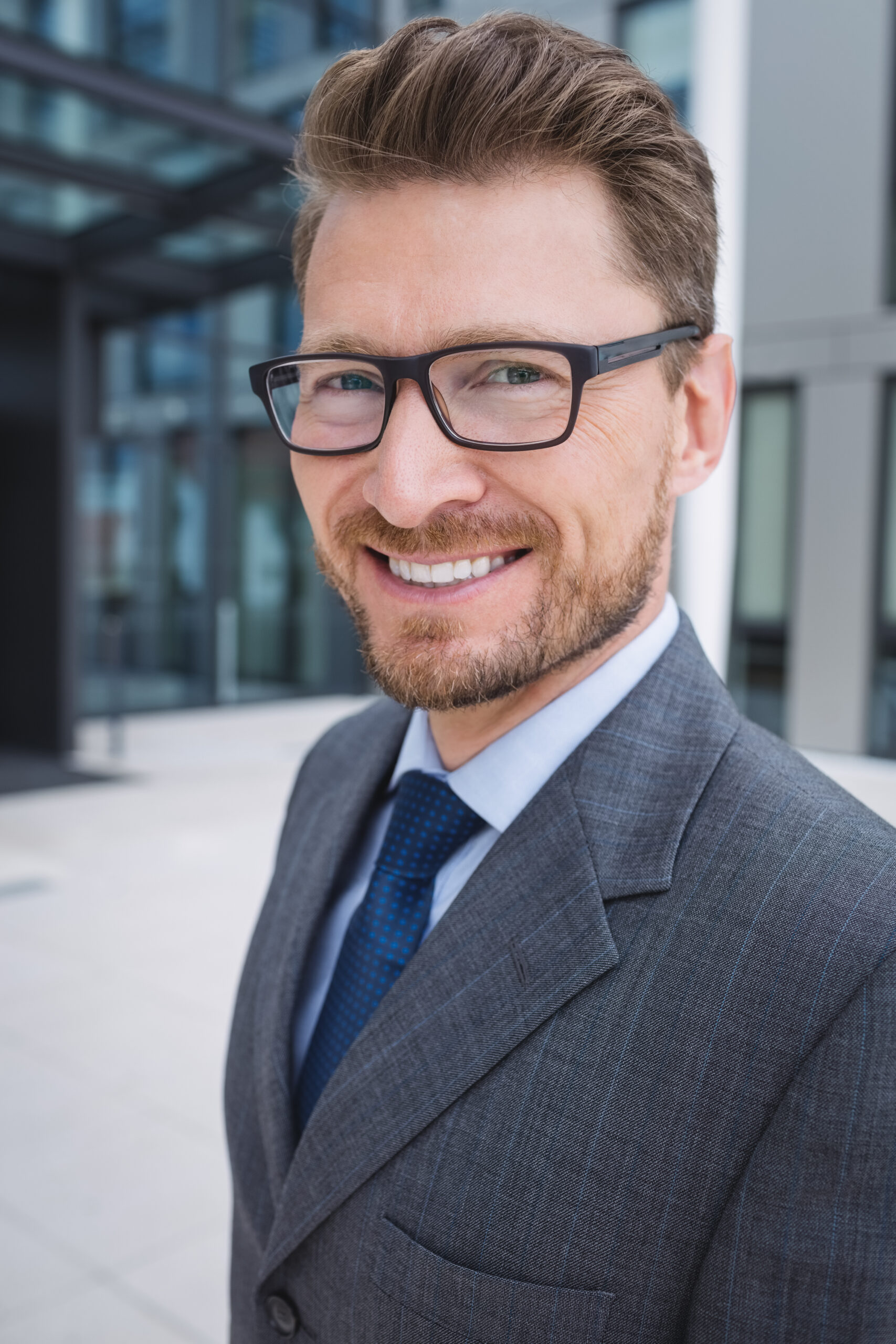 portrait of a confidence businessman smiling